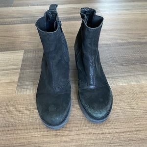 Vagabond chelsea boots
